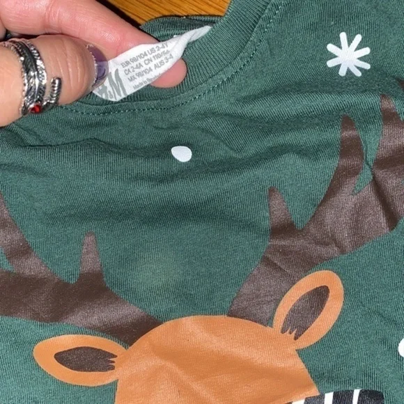 Boys holiday Christmas H&M reindeer 2T EUC. - Picture 2 of 2